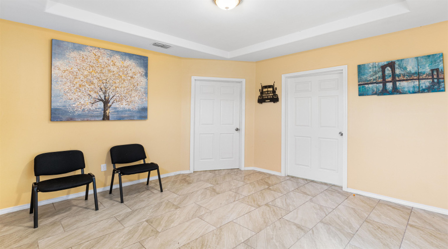 307 Sulfur Mine Rd, Laredo, Texas 78045, 1 Bedroom Bedrooms, 51 Rooms Rooms,4 BathroomsBathrooms,Commercial/industrial,For Sale,307 Sulfur Mine Rd,20252208