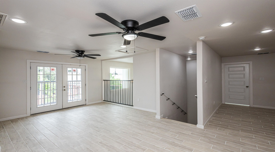 513 Vidaurri Ave, LAREDO, Texas 78040, ,Multi-family,For Sale,513 Vidaurri Ave,20252218