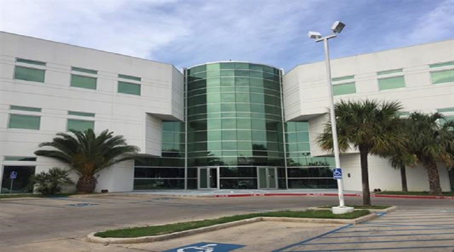 6909 Springfield Ave, Laredo, Texas 78041, 1 Room Rooms,1 BathroomBathrooms,Commercial retail/office,For Rent,6909 Springfield Ave,20252228