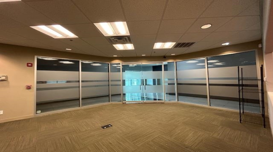 6909 Springfield Ave, Laredo, Texas 78041, 1 Room Rooms,1 BathroomBathrooms,Commercial retail/office,For Rent,6909 Springfield Ave,20252228