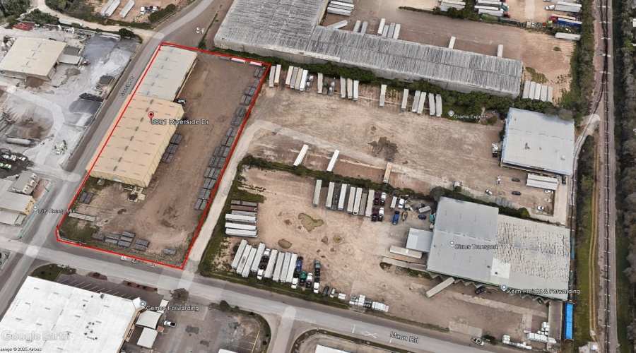 5801 Riverside Dr, Laredo, Texas 78041, 1 Bedroom Bedrooms, 1 Room Rooms,1 BathroomBathrooms,Commercial/industrial,For Rent,5801 Riverside Dr,20252230