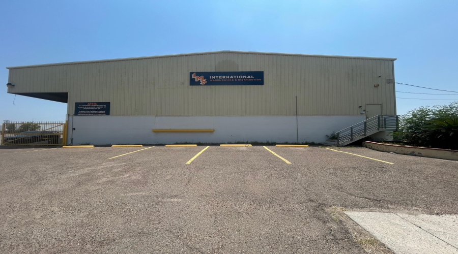 5801 Riverside Dr, Laredo, Texas 78041, 1 Bedroom Bedrooms, 1 Room Rooms,1 BathroomBathrooms,Commercial/industrial,For Rent,5801 Riverside Dr,20252230