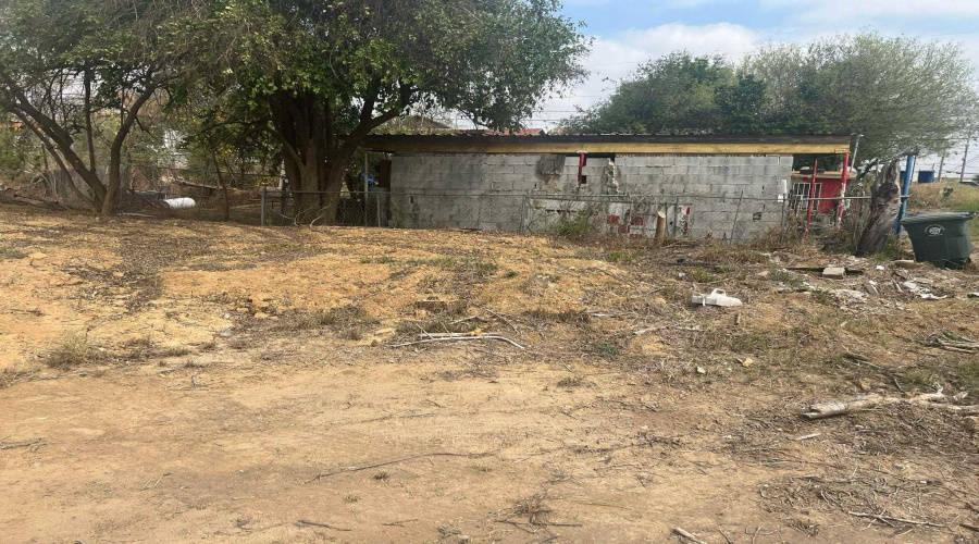 110 W Laredo St, Laredo, Texas 78040, ,Land,For Sale,110 W Laredo St,20252258