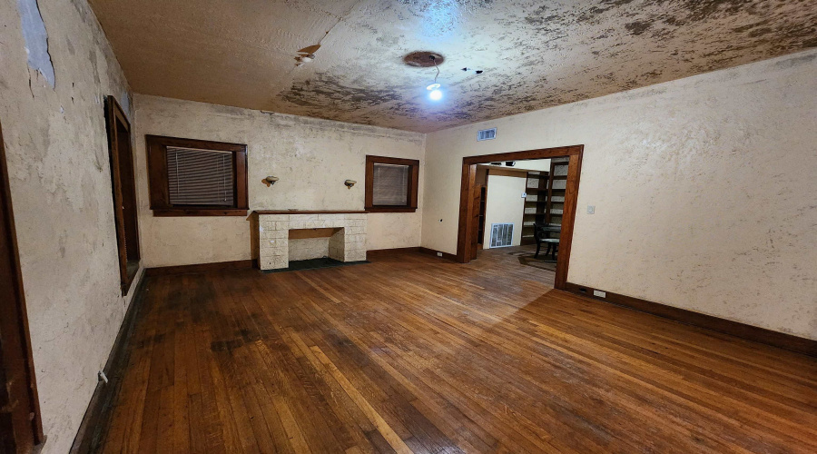 Avenue D, Bruni, Texas 78344, 7 Bedrooms Bedrooms, 13 Rooms Rooms,5 BathroomsBathrooms,Residential,For Sale,Avenue D,20252280