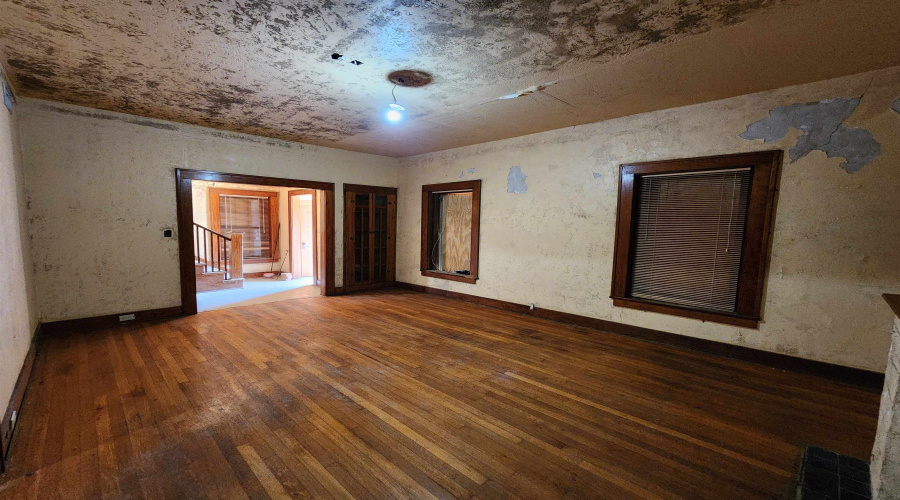 Avenue D, Bruni, Texas 78344, 7 Bedrooms Bedrooms, 13 Rooms Rooms,5 BathroomsBathrooms,Residential,For Sale,Avenue D,20252280