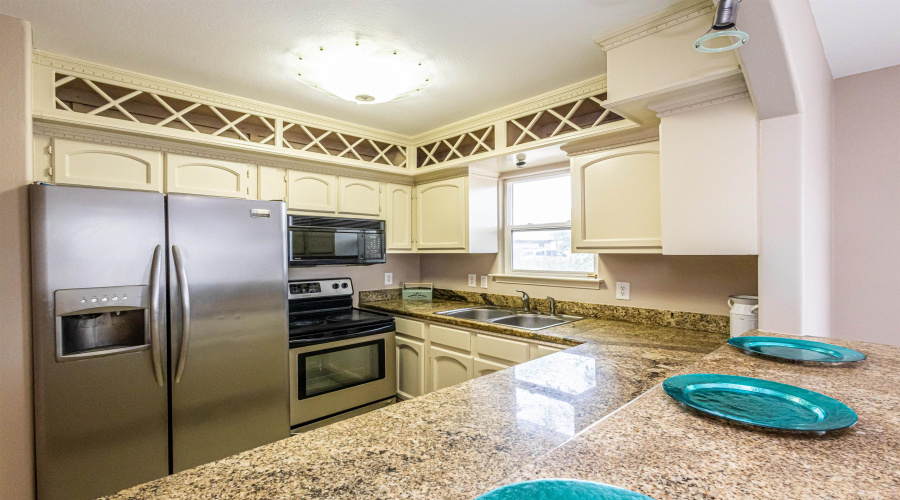 17201 Running Doe St, LAREDO, Texas 78045, 3 Bedrooms Bedrooms, 5 Rooms Rooms,2 BathroomsBathrooms,Residential,For Sale,17201 Running Doe St,20252287