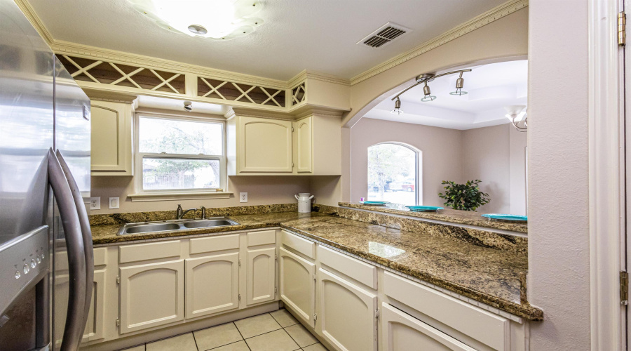 17201 Running Doe St, LAREDO, Texas 78045, 3 Bedrooms Bedrooms, 5 Rooms Rooms,2 BathroomsBathrooms,Residential,For Sale,17201 Running Doe St,20252287