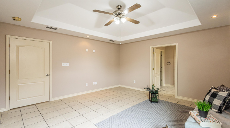 17201 Running Doe St, LAREDO, Texas 78045, 3 Bedrooms Bedrooms, 5 Rooms Rooms,2 BathroomsBathrooms,Residential,For Sale,17201 Running Doe St,20252287