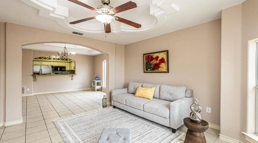 17201 Running Doe St, LAREDO, Texas 78045, 3 Bedrooms Bedrooms, 5 Rooms Rooms,2 BathroomsBathrooms,Residential,For Sale,17201 Running Doe St,20252287