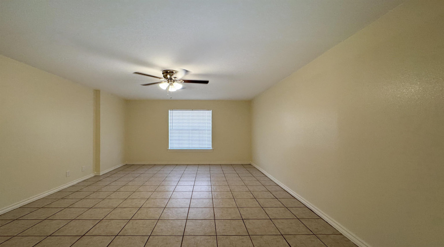 304 Anthony Ln, Laredo, Texas 78046, 3 Bedrooms Bedrooms, 5 Rooms Rooms,2 BathroomsBathrooms,Residential,For Sale,304 Anthony Ln,20252313