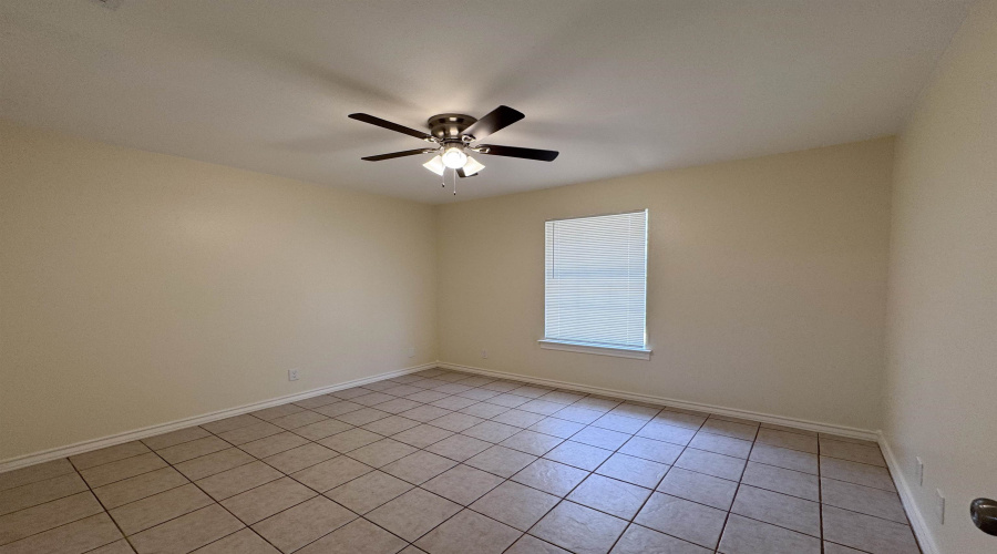 304 Anthony Ln, Laredo, Texas 78046, 3 Bedrooms Bedrooms, 5 Rooms Rooms,2 BathroomsBathrooms,Residential,For Sale,304 Anthony Ln,20252313