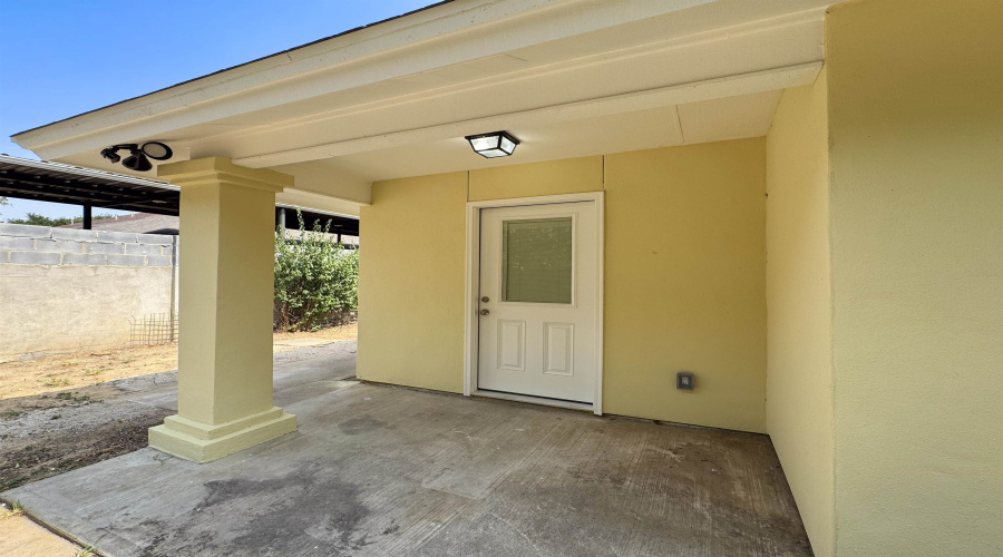 304 Anthony Ln, Laredo, Texas 78046, 3 Bedrooms Bedrooms, 5 Rooms Rooms,2 BathroomsBathrooms,Residential,For Sale,304 Anthony Ln,20252313