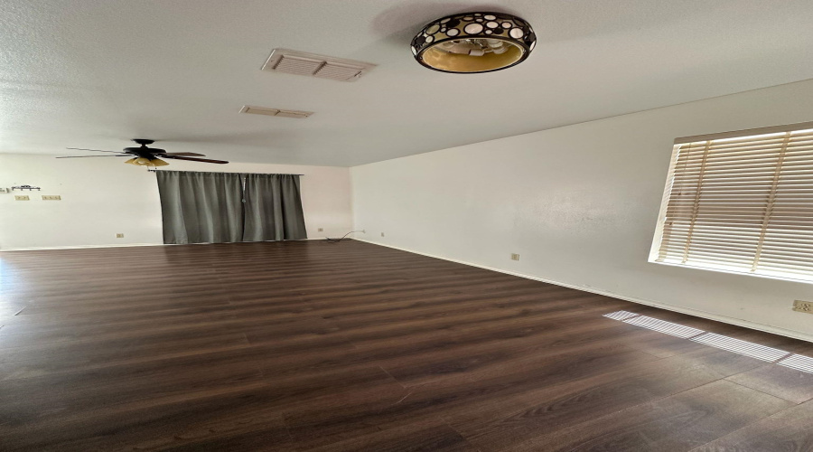 3334 Aberdeen, Laredo, Texas 78043, 3 Bedrooms Bedrooms, 4 Rooms Rooms,2 BathroomsBathrooms,Residential,For Rent,3334 Aberdeen,20252324
