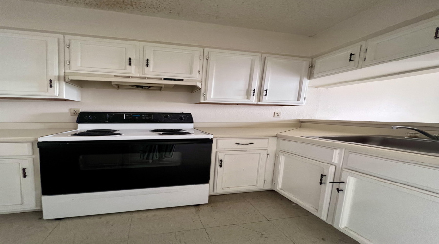 216 E Cherry Lane, LAREDO, Texas 78041, 1 Bedroom Bedrooms, 3 Rooms Rooms,1 BathroomBathrooms,Residential,For Rent,216 E Cherry Lane,20252335