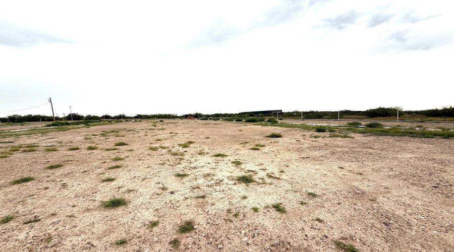 216 Lampazos Lp, Laredo, Texas 78045, ,Land,For Rent,216 Lampazos Lp,20252338