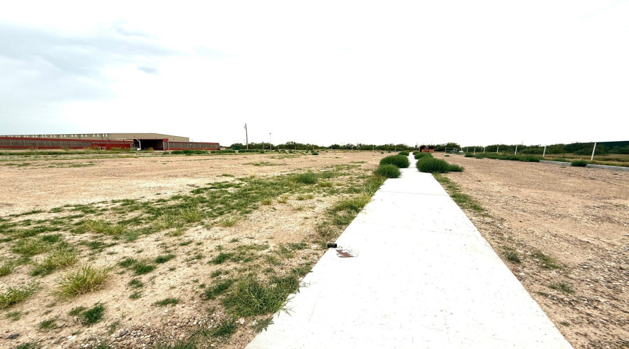 216 Lampazos Lp, Laredo, Texas 78045, ,Land,For Rent,216 Lampazos Lp,20252338