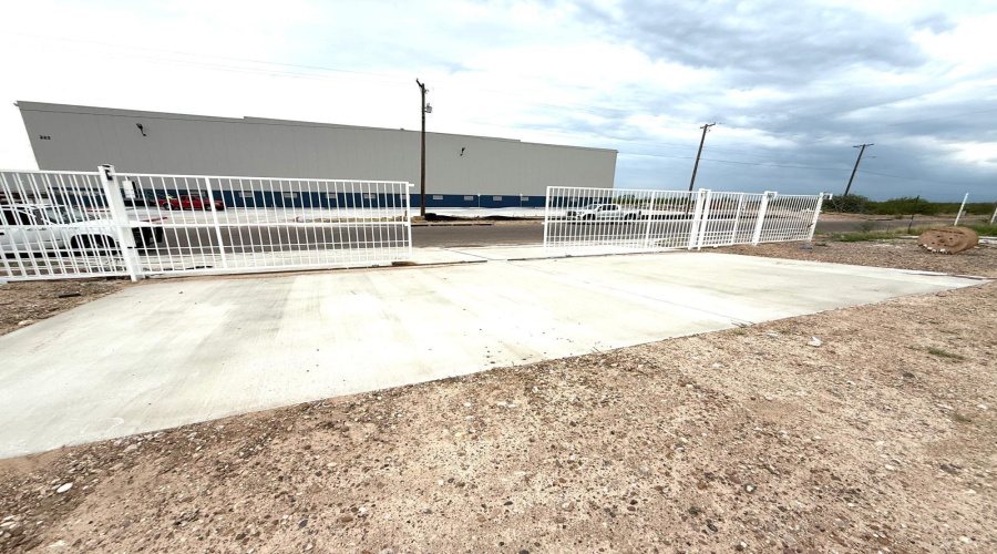 216 Lampazos Lp, Laredo, Texas 78045, ,Land,For Rent,216 Lampazos Lp,20252338