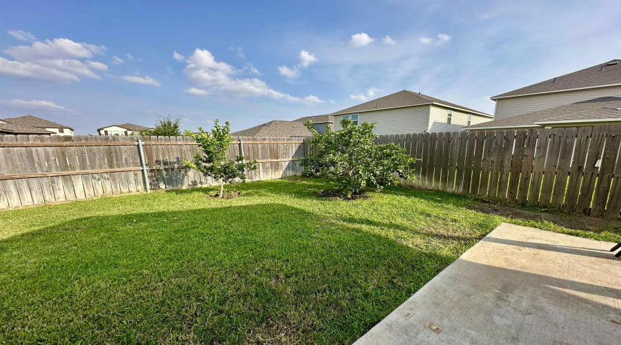 1605 Sambar Lp, Laredo, Texas 78045, 5 Bedrooms Bedrooms, 8 Rooms Rooms,3 BathroomsBathrooms,Residential,For Sale,1605 Sambar Lp,20252343