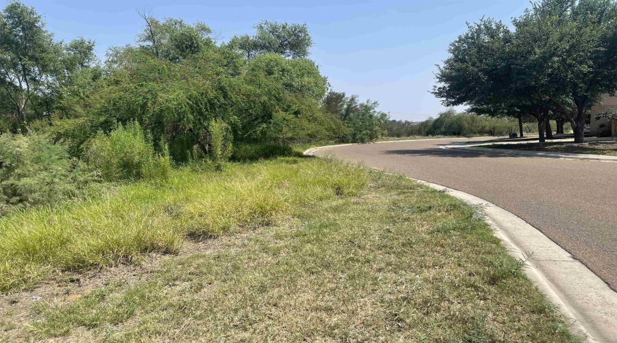 307 Muller Memorial Blvd, Laredo TX, Texas 78045-4119, ,Land,For Sale,307 Muller Memorial Blvd,20242125