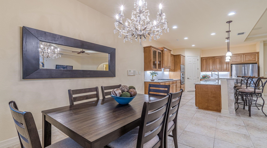 16006 N Huebner Blf, San Antonio, Texas 78248, 3 Bedrooms Bedrooms, 7 Rooms Rooms,2 BathroomsBathrooms,Residential,For Sale,16006 N Huebner Blf,20252416