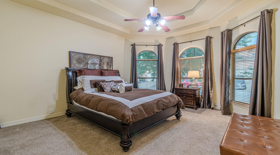 16006 N Huebner Blf, San Antonio, Texas 78248, 3 Bedrooms Bedrooms, 7 Rooms Rooms,2 BathroomsBathrooms,Residential,For Sale,16006 N Huebner Blf,20252416