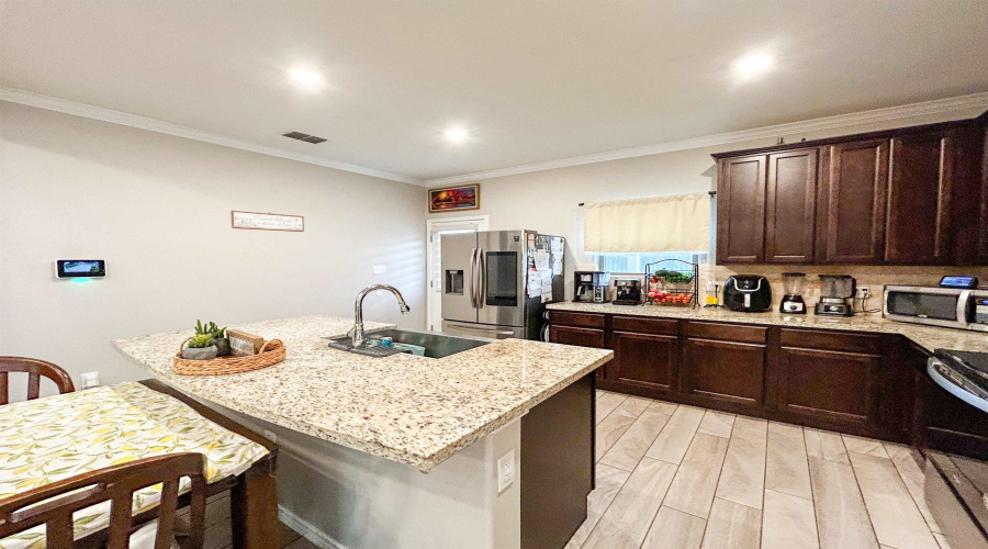 8723 Shiloh Rock Dr., Laredo, Texas 78045, 3 Bedrooms Bedrooms, 6 Rooms Rooms,2 BathroomsBathrooms,Residential,For Rent,8723 Shiloh Rock Dr.,20252422