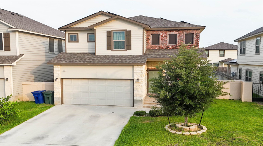 8723 Shiloh Rock Dr., Laredo, Texas 78045, 3 Bedrooms Bedrooms, 6 Rooms Rooms,2 BathroomsBathrooms,Residential,For Rent,8723 Shiloh Rock Dr.,20252422