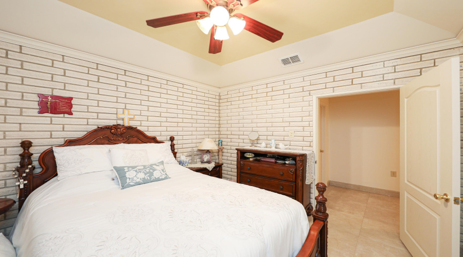 1847 Mangana-Hein Rd, LAREDO, Texas 78046, 3 Bedrooms Bedrooms, 6 Rooms Rooms,3 BathroomsBathrooms,Residential,For Sale,1847 Mangana-Hein Rd,20252424