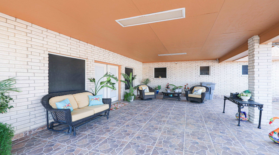 1847 Mangana-Hein Rd, LAREDO, Texas 78046, 3 Bedrooms Bedrooms, 6 Rooms Rooms,3 BathroomsBathrooms,Residential,For Sale,1847 Mangana-Hein Rd,20252424