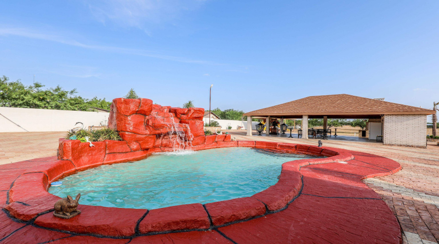 1847 Mangana-Hein Rd, LAREDO, Texas 78046, 3 Bedrooms Bedrooms, 6 Rooms Rooms,3 BathroomsBathrooms,Residential,For Sale,1847 Mangana-Hein Rd,20252424