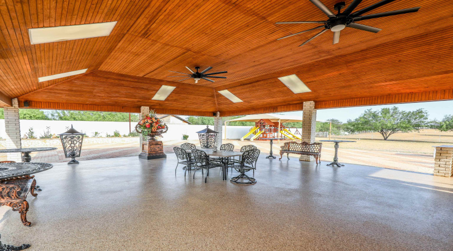 1847 Mangana-Hein Rd, LAREDO, Texas 78046, 3 Bedrooms Bedrooms, 6 Rooms Rooms,3 BathroomsBathrooms,Residential,For Sale,1847 Mangana-Hein Rd,20252424