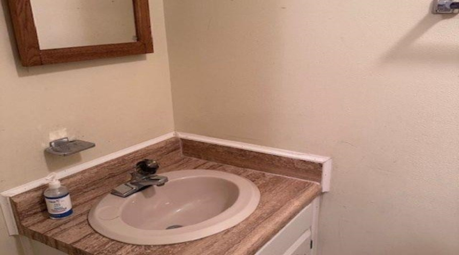 4615 Retama Dr, Laredo, Texas 78041, 3 Bedrooms Bedrooms, 5 Rooms Rooms,2 BathroomsBathrooms,Residential,For Sale,4615 Retama Dr,20252443