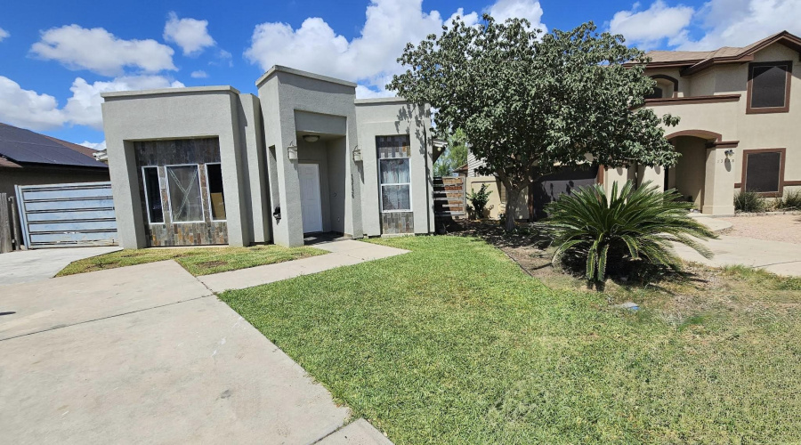 13136 Kickapoo Dr, Laredo, Texas 78045, 3 Bedrooms Bedrooms, 5 Rooms Rooms,2 BathroomsBathrooms,Residential,For Sale,13136 Kickapoo Dr,20252487 13136 Kickapoo Dr, Laredo, Texas 78045, 3 Bedrooms Bedrooms, 5 Rooms Rooms,2 BathroomsBathrooms,Residential,For Sale,13136 Kickapoo Dr,20252487