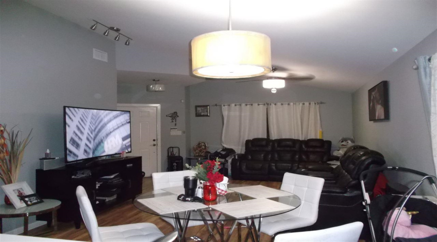 13136 Kickapoo Dr, Laredo, Texas 78045, 3 Bedrooms Bedrooms, 5 Rooms Rooms,2 BathroomsBathrooms,Residential,For Sale,13136 Kickapoo Dr,20252487 13136 Kickapoo Dr, Laredo, Texas 78045, 3 Bedrooms Bedrooms, 5 Rooms Rooms,2 BathroomsBathrooms,Residential,For Sale,13136 Kickapoo Dr,20252487