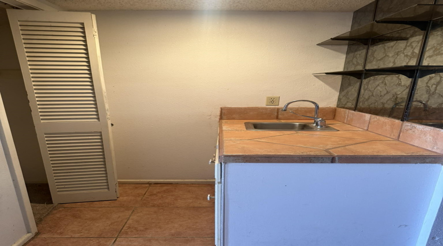 5500 McPherson Rd, Laredo, Texas 78041-0000, 3 Bedrooms Bedrooms, 5 Rooms Rooms,2 BathroomsBathrooms,Residential,For Sale,5500 McPherson Rd,20252510