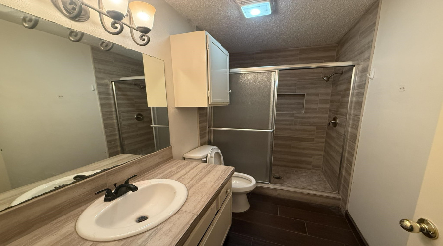 5500 McPherson Rd, Laredo, Texas 78041-0000, 3 Bedrooms Bedrooms, 5 Rooms Rooms,2 BathroomsBathrooms,Residential,For Sale,5500 McPherson Rd,20252510