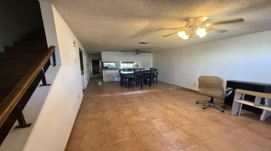 5500 McPherson Rd, Laredo, Texas 78041-0000, 3 Bedrooms Bedrooms, 5 Rooms Rooms,2 BathroomsBathrooms,Residential,For Sale,5500 McPherson Rd,20252510
