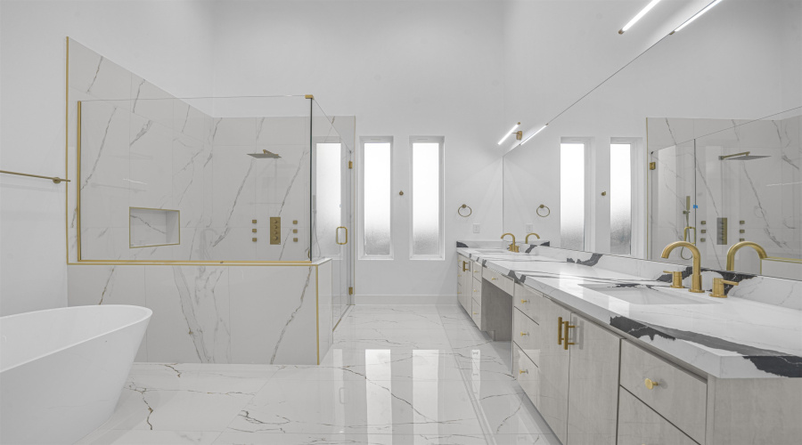 110 Song Bird Ln, LAREDO, Texas 78045, 4 Bedrooms Bedrooms, 10 Rooms Rooms,3 BathroomsBathrooms,Residential,For Sale,110 Song Bird Ln,20252519