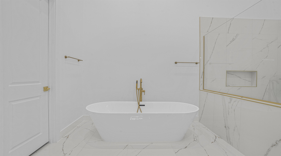 110 Song Bird Ln, LAREDO, Texas 78045, 4 Bedrooms Bedrooms, 10 Rooms Rooms,3 BathroomsBathrooms,Residential,For Sale,110 Song Bird Ln,20252519