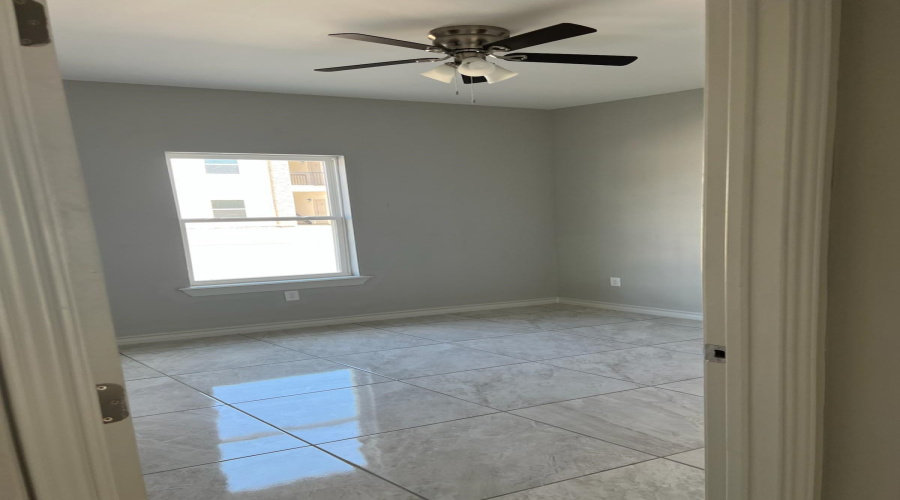 1201 Gage Ave, Laredo, Texas 78041, 2 Bedrooms Bedrooms, 3 Rooms Rooms,1 BathroomBathrooms,Residential,For Rent,1201 Gage Ave,20252521