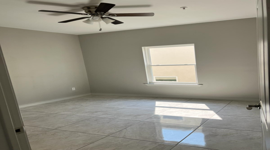 1201 Gage Ave, Laredo, Texas 78041, 2 Bedrooms Bedrooms, 3 Rooms Rooms,1 BathroomBathrooms,Residential,For Rent,1201 Gage Ave,20252521