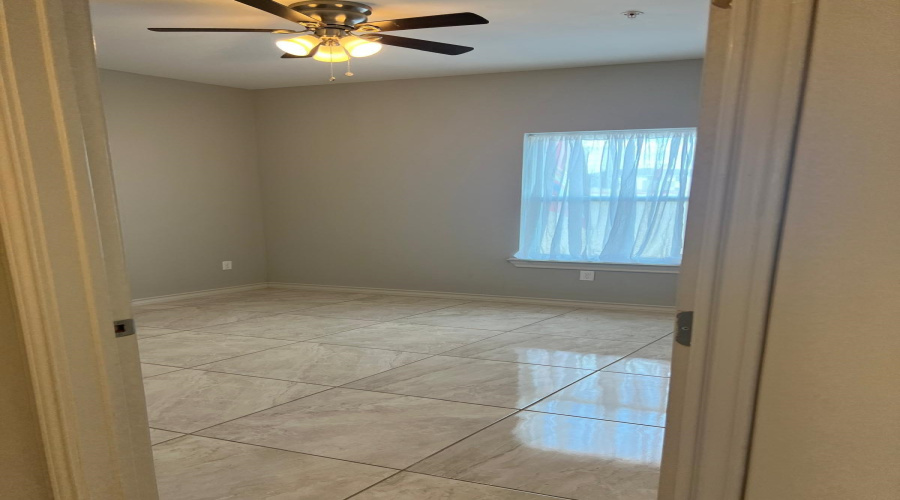 1201 Gage Ave, Laredo, Texas 78046, 3 Bedrooms Bedrooms, 4 Rooms Rooms,2 BathroomsBathrooms,Residential,For Rent,1201 Gage Ave,20252533