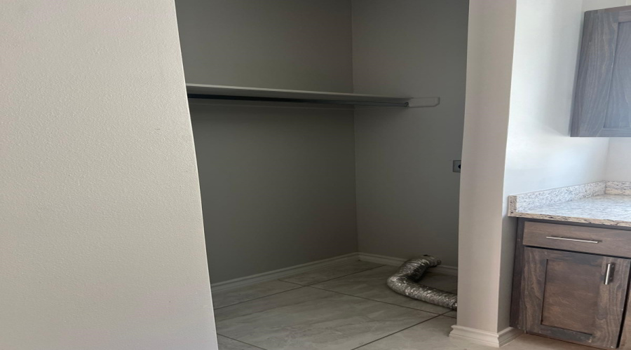 1201 Gage Ave, Laredo, Texas 78046, 3 Bedrooms Bedrooms, 4 Rooms Rooms,2 BathroomsBathrooms,Residential,For Rent,1201 Gage Ave,20252533