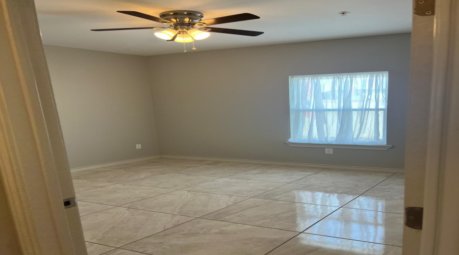 1201 Gage Ave, Laredo, Texas 78046, 3 Bedrooms Bedrooms, 4 Rooms Rooms,2 BathroomsBathrooms,Residential,For Rent,1201 Gage Ave,20252533