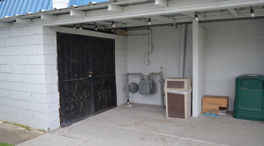 4910 San Bernardo Ave, Laredo, Texas 78041, 1 Room Rooms,4 BathroomsBathrooms,Commercial retail/office,For Rent,4910 San Bernardo Ave,20241723