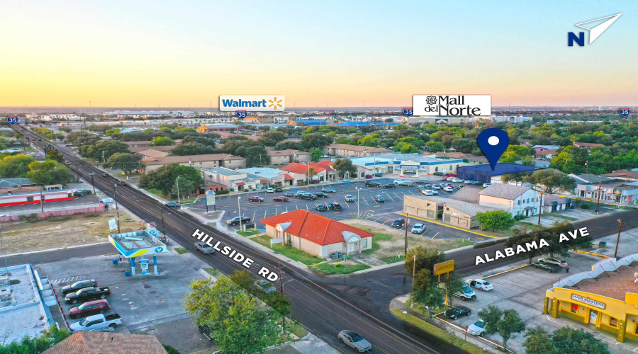 220 W Hillside Rd, LAREDO, Texas 78041, 1 Room Rooms,3 BathroomsBathrooms,Commercial retail/office,For Sale,220 W Hillside Rd,20244657