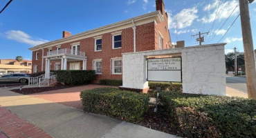 1219 Victoria St, Laredo, Texas 78040, 1 Room Rooms,1 BathroomBathrooms,Commercial retail/office,For Rent,1219 Victoria St,20245039 1219 Victoria St, Laredo, Texas 78040, 1 Room Rooms,1 BathroomBathrooms,Commercial retail/office,For Rent,1219 Victoria St,20245039