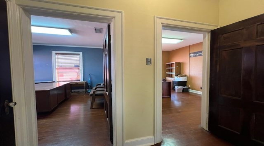 1219 Victoria St, Laredo, Texas 78040, 1 Room Rooms,1 BathroomBathrooms,Commercial retail/office,For Rent,1219 Victoria St,20245039