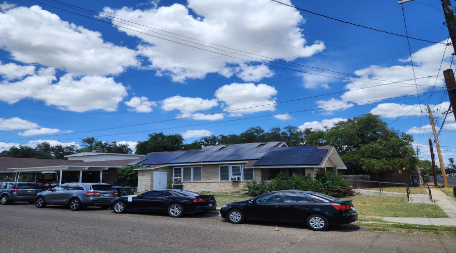 1402 Corpus Christi St, Laredo, Texas 78040, ,Multi-family,For Sale,1402 Corpus Christi St,20252772