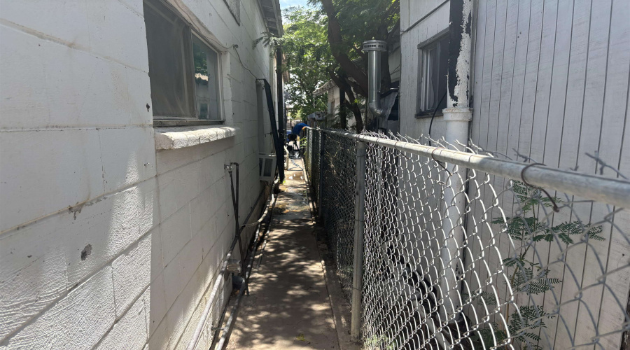 1710 San Eduardo Ave, Laredo, Texas 78040, 2 Bedrooms Bedrooms, 4 Rooms Rooms,1 BathroomBathrooms,Residential,For Sale,1710 San Eduardo Ave,20252583 1710 San Eduardo Ave, Laredo, Texas 78040, 2 Bedrooms Bedrooms, 4 Rooms Rooms,1 BathroomBathrooms,Residential,For Sale,1710 San Eduardo Ave,20252583